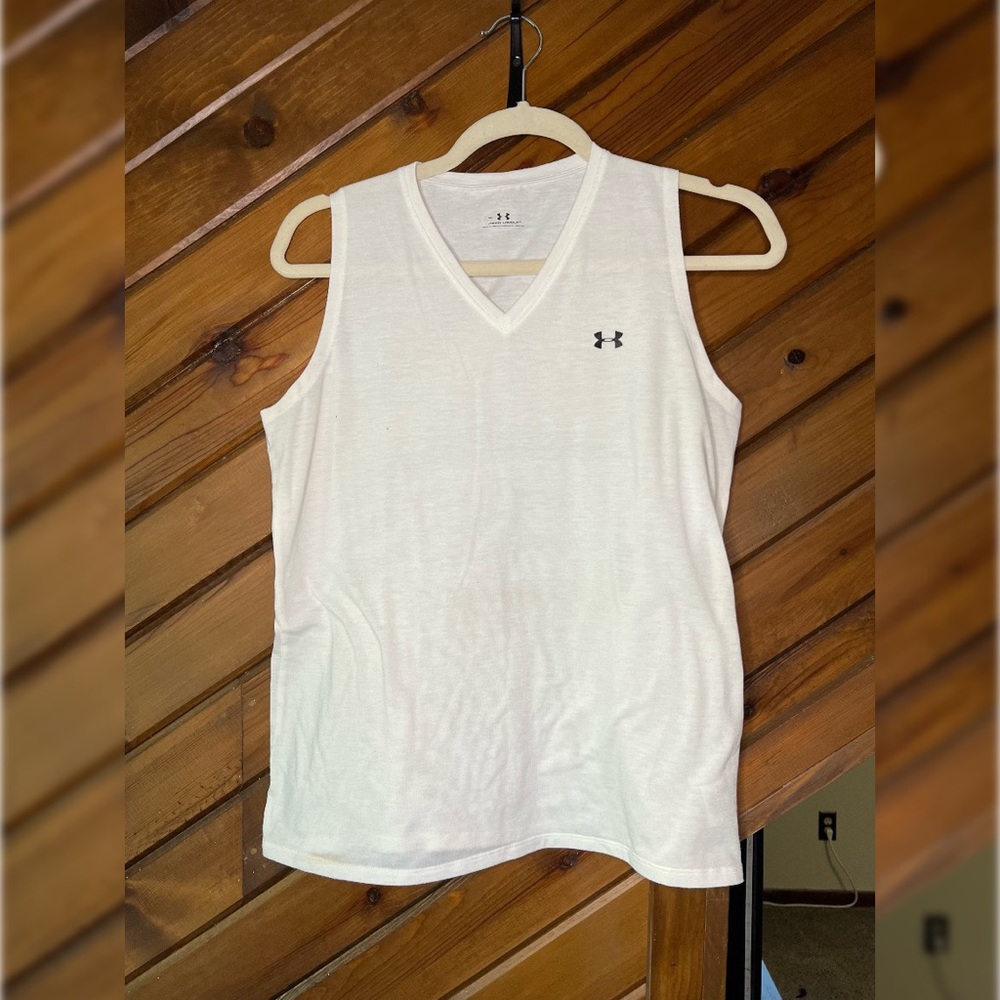 Under Armour light weight tank top